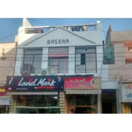 Hotel Basera Guest House, 萨哈兰普尔 外观 照片